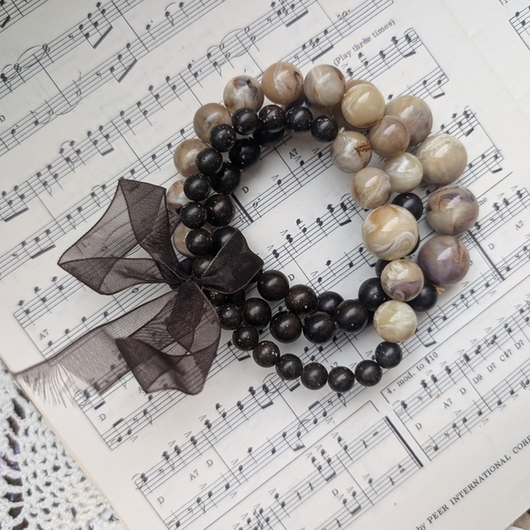 Brown Beaded Bracelet Set with Removable Bow - Picture 2 of 6